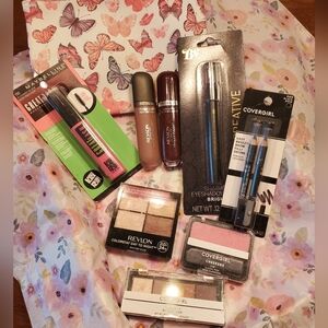 8 Piece Makeup Bundle w/Ipsy Butterfly Mauve Makeup Bag